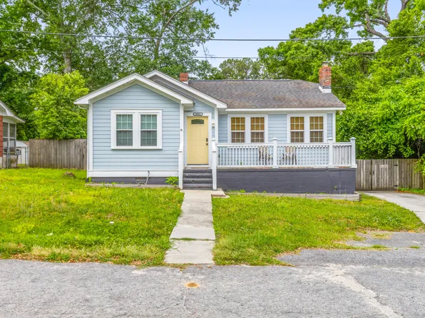 6033 Tampa St, Hanahan, SC 29410