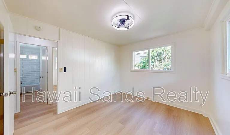 2128 Gertz Ln #C — Photo 8