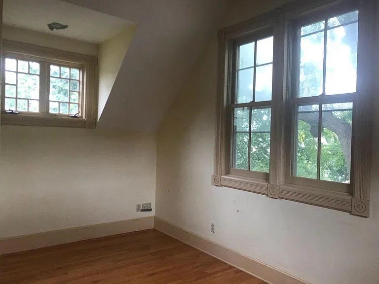 136 Proudfit St — Photo 10