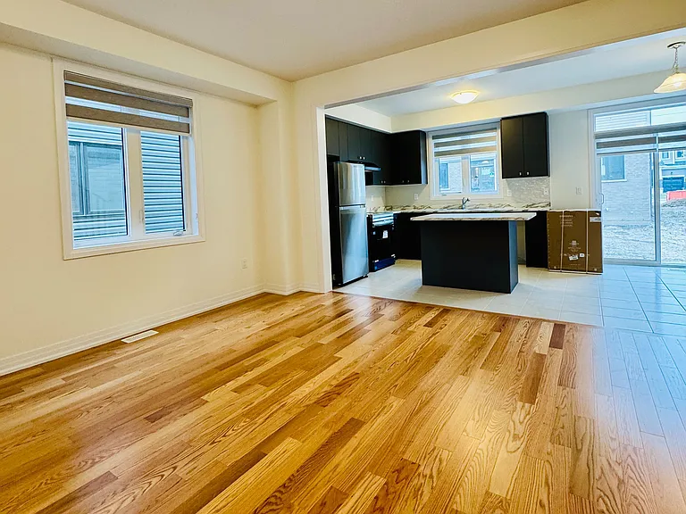 52 Cresthaven Hts — Photo 8