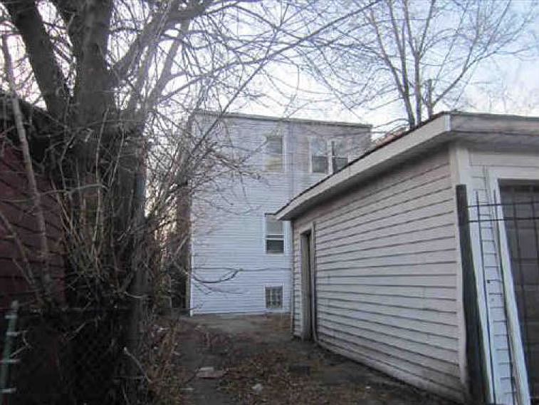 2nd image of 1629 N Linder Ave