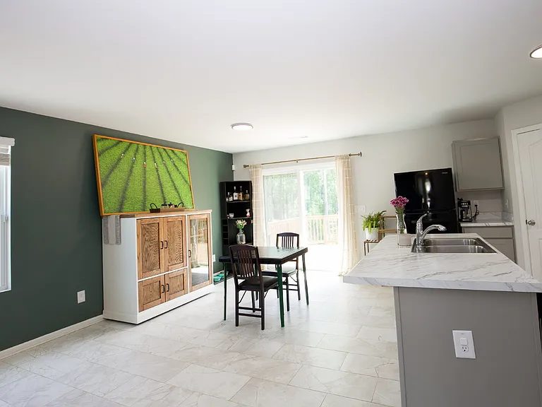 429 Century Ln — Photo 10