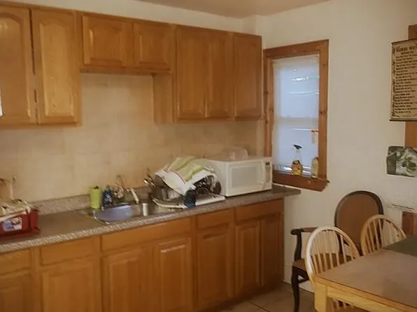 10 Westcott St APT 3, Dorchester, MA 02124