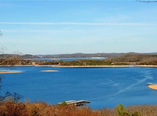 18899 Coppermine Rd, Rogers, AR 72756