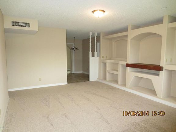 2nd image of 1850 E Farmdale Ave