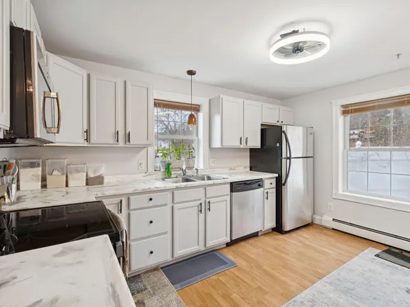 6B Meadow View Drive #B, Sanford, ME 04073