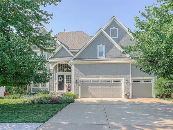 22203 W 59th St, Shawnee, KS 66226