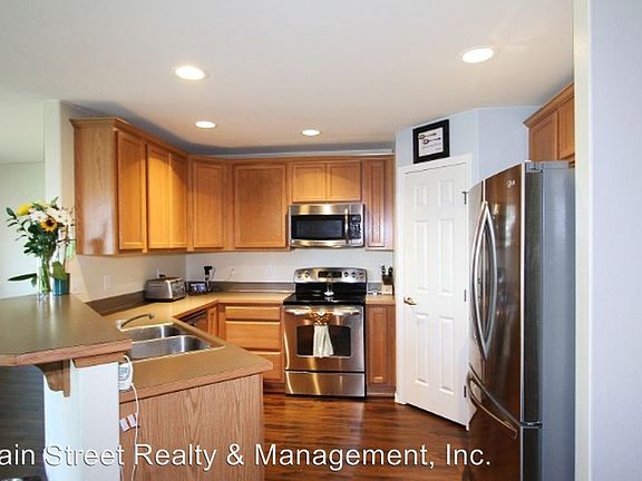 3rd image of 3719 181st St E