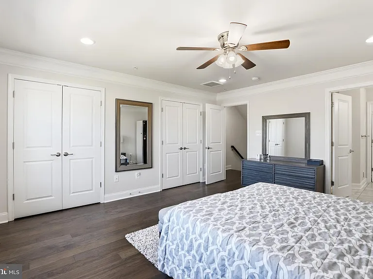 7140 Banbury Dr — Photo 18