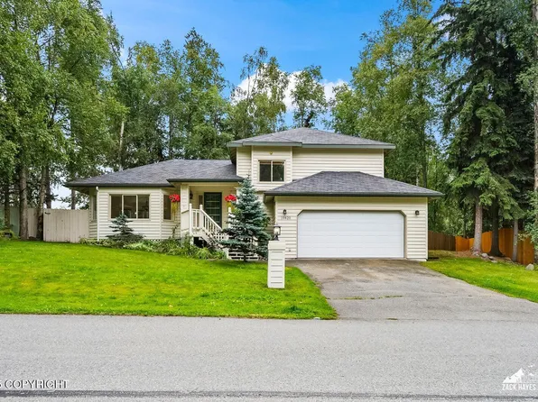 19420 Eaglewood Loop, Eagle River, AK 99577