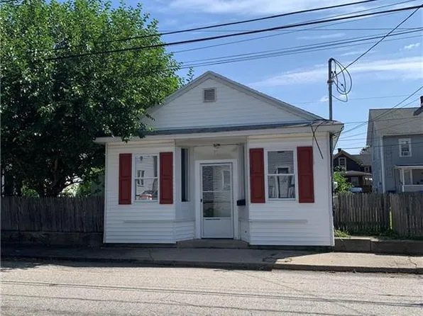 73 Pond St, West Warwick, RI 02893