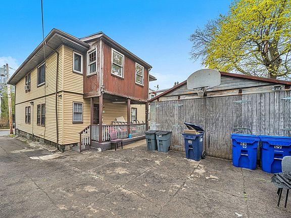 4th image of 69 Glendale St