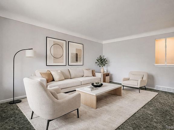 3rd image of 25748 Curie Ave