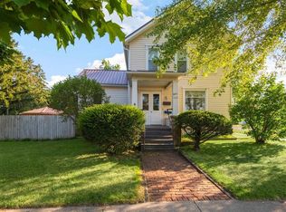 637 Main St, Marinette, WI 54143