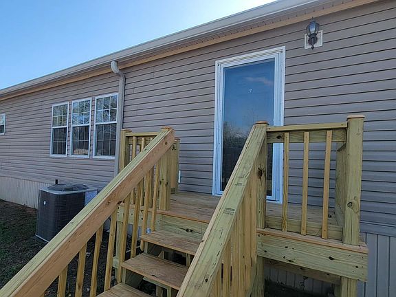 4th image of 40565 Sam Smith Rd