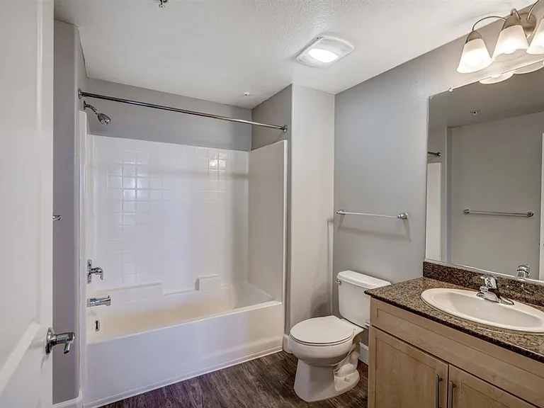 Stadium House Apartments — Photo 84