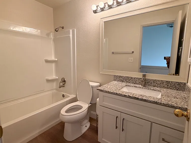 Peppermill Cir — Photo 19