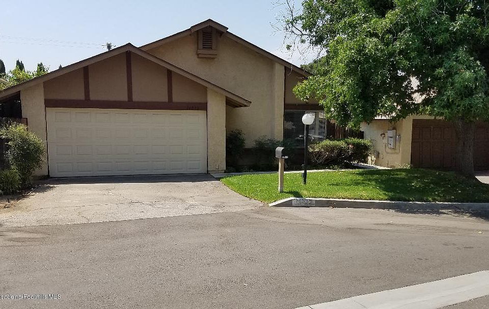 1st image of 14032 Fenton Ln