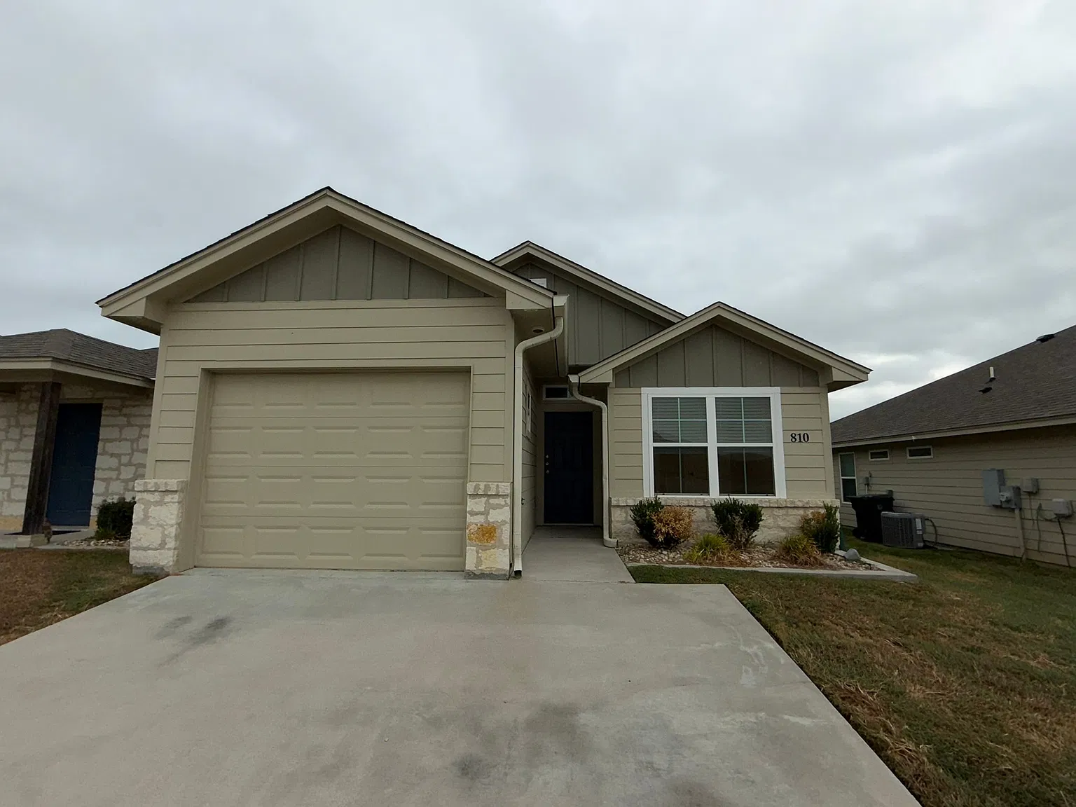 810 United DrIve — Photo 3