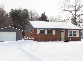 296 Reynolds Rd, Springfield, MI 49037