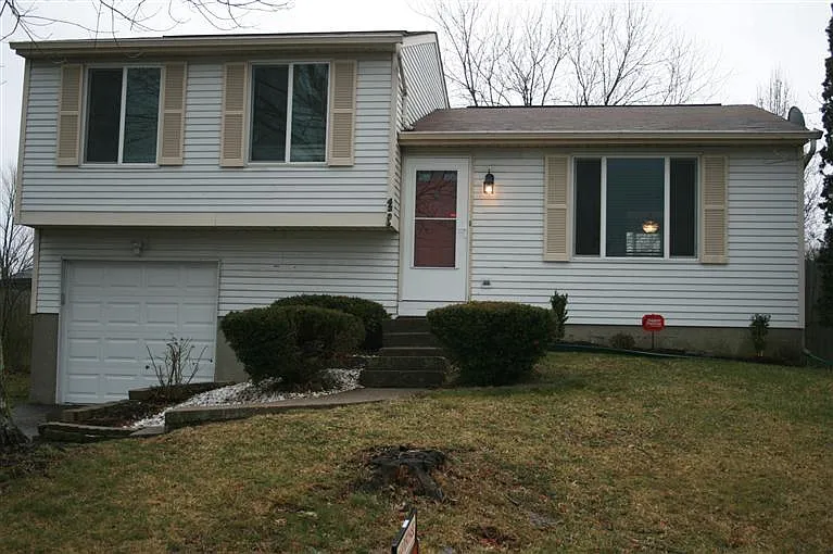 4236 Briarwood Dr photo 1