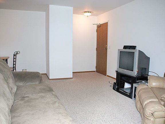 Living Room & Interior Entry