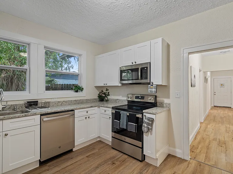 3902 E Hanna Ave — Photo 9