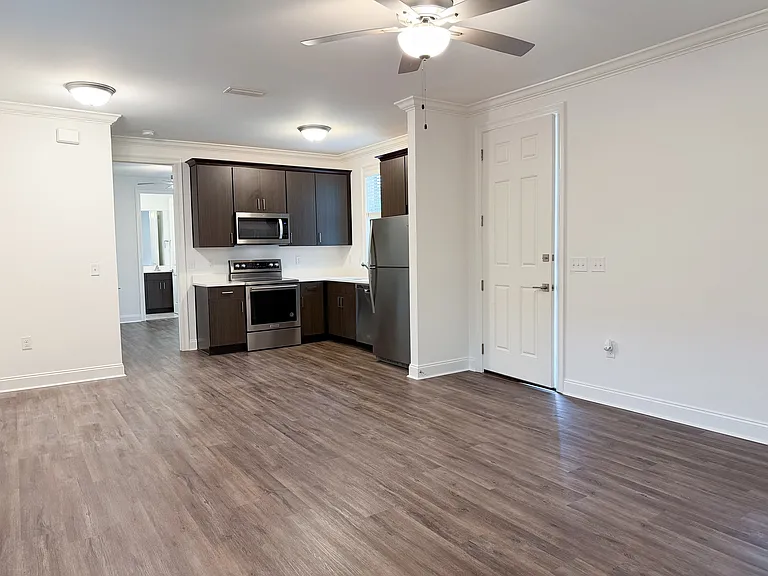 315 Bailey Dr — Photo 5