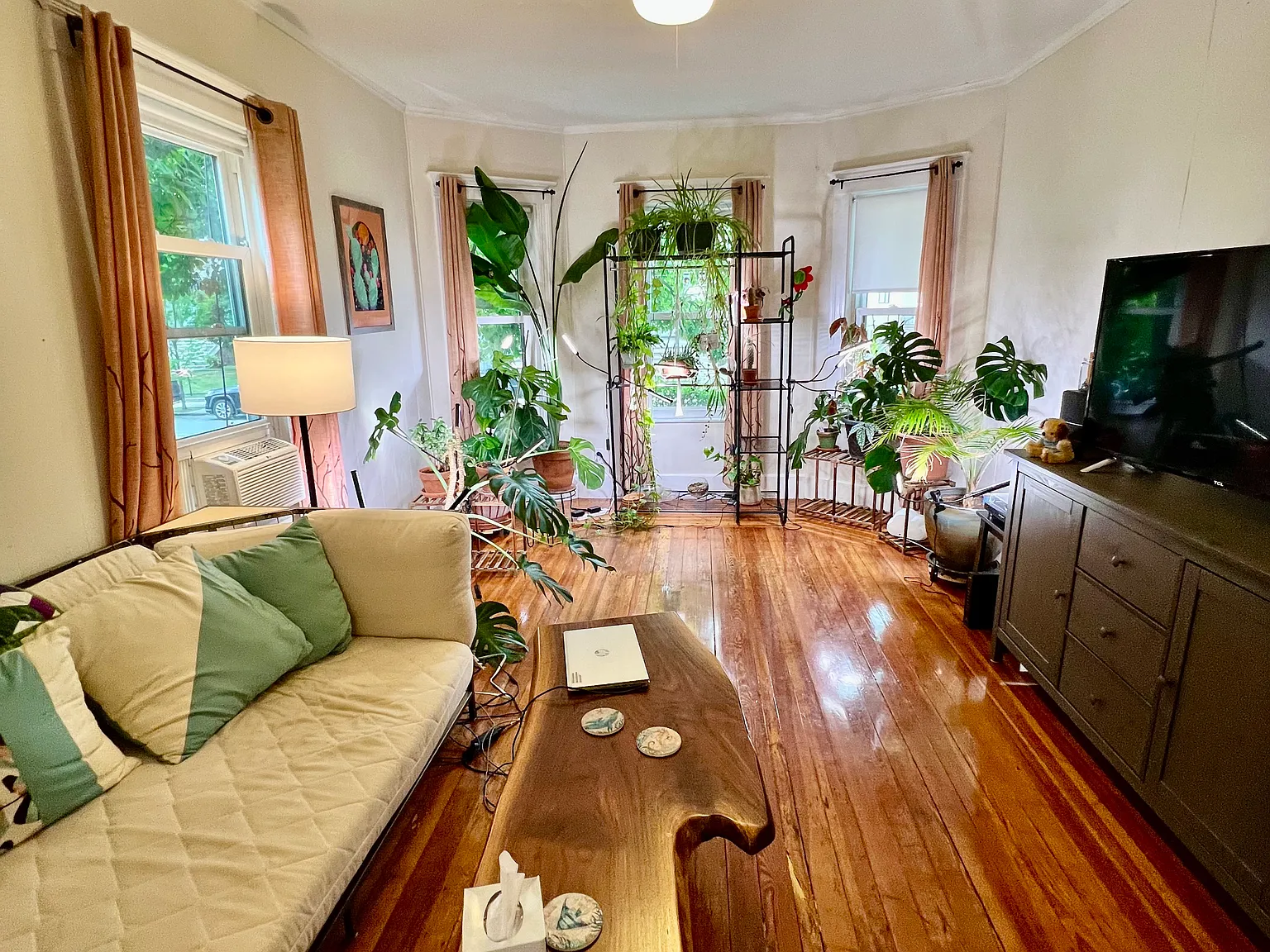 2 bed, $3,300 — Photo 1