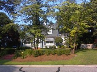 223 Valley Rd, Fayetteville, NC 28305