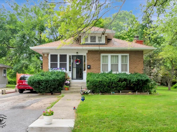 122 S Briggs St, Joliet, IL 60433