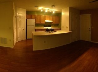 1281 S Adams St APT 11, Bloomington, IN 47403
