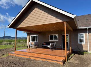 3094 NW Hill Rd, McMinnville, OR 97128
