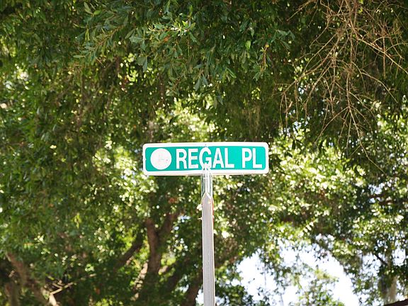 5th image of 14 Regal Pl