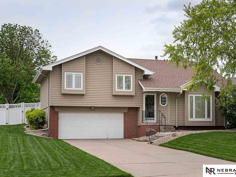 1st image of 8222 S 68th Ct