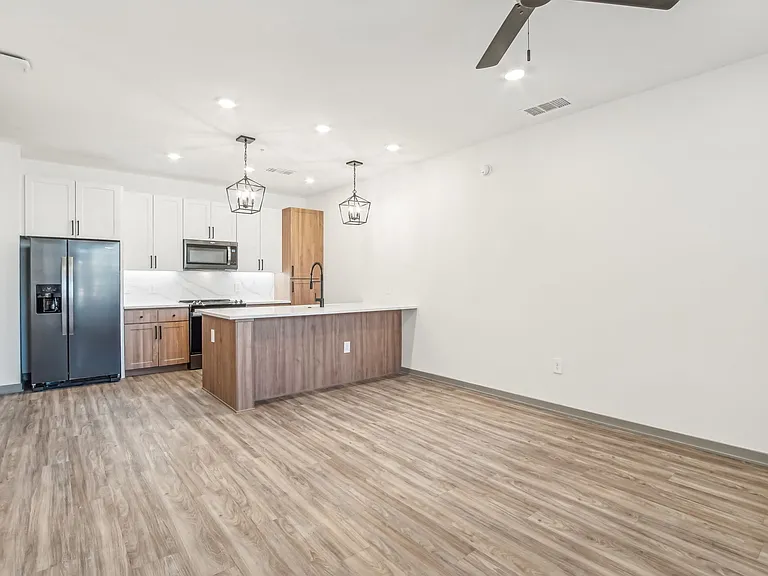 The Maddox Luxury Apartments — Photo 57