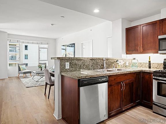 5th image of 530 K St Unit 914