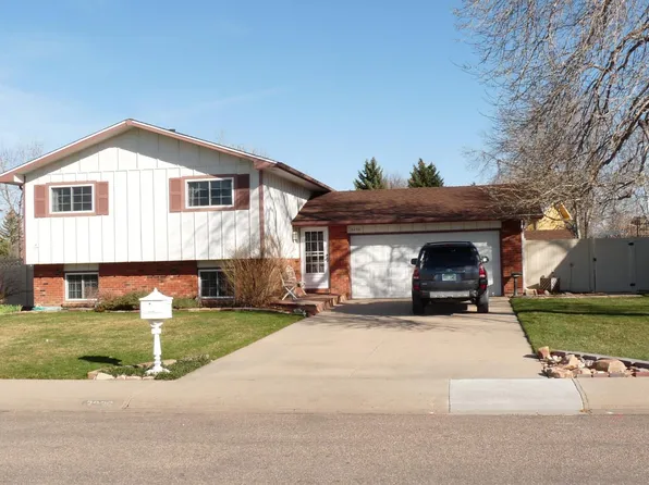3236 Camelot Dr, Fort Collins, CO 80525