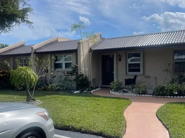 134 Lake Gloria Drive, West Palm Beach, FL 33411