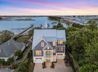 1450 Edgewater Club Rd, Wilmington, NC 28411