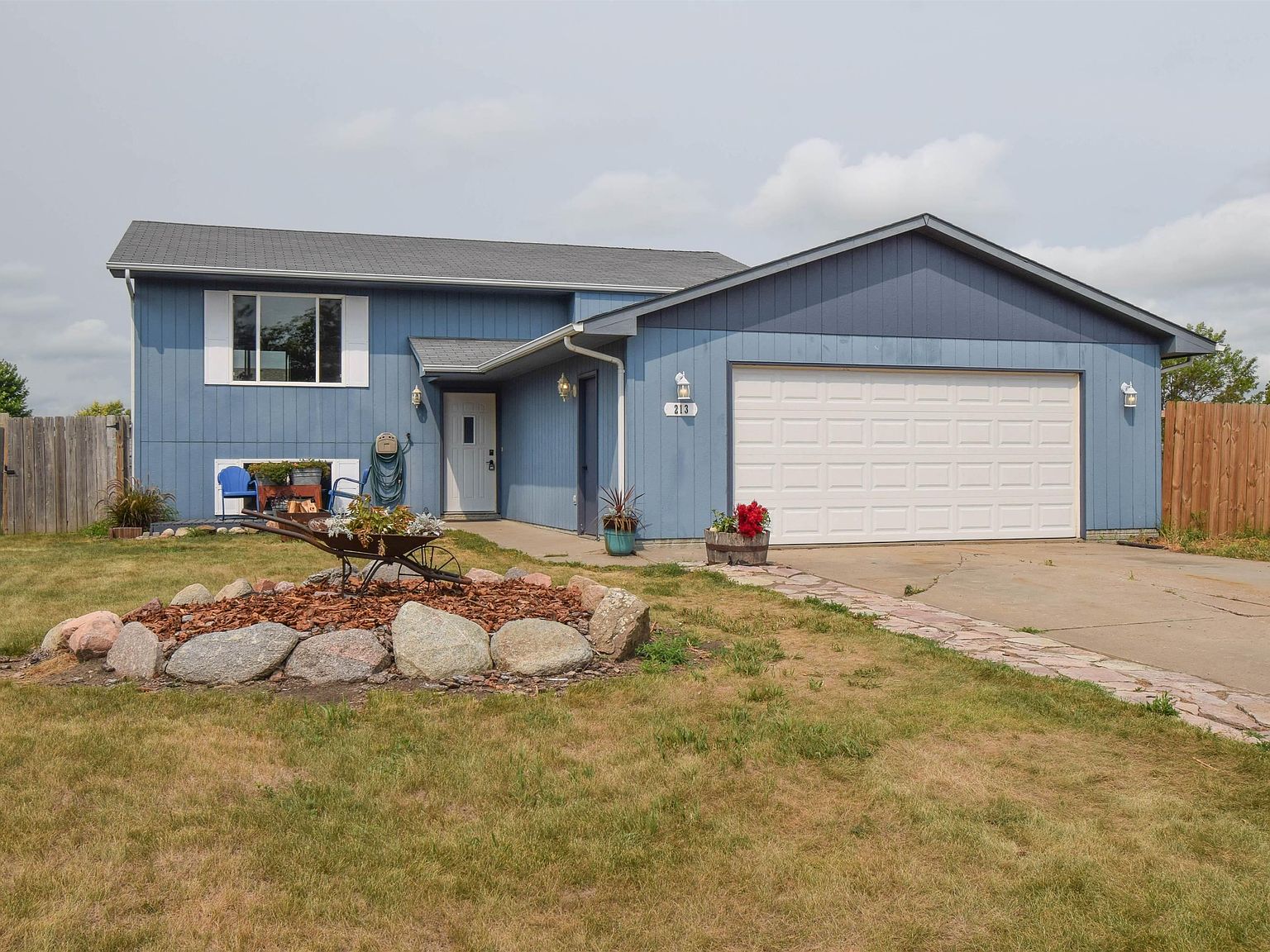 213 N Chris St, Worthing, SD 57077 MLS 22304967 Zillow
