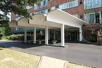 3rd image of 1414 Continental Dr APT 701