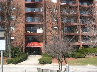 2 Summit Dr APT 18, Reading, MA 01867
