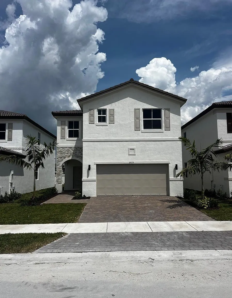 Lennar At Altamira_Madeira — Photo 1