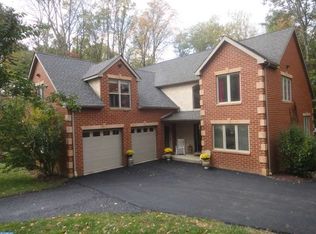 305 Llewllyn Rd, Chester Heights, PA 19017