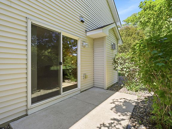 5th image of 8994 92nd St S