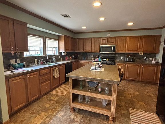 5th image of 1244 Shady Hill Rd