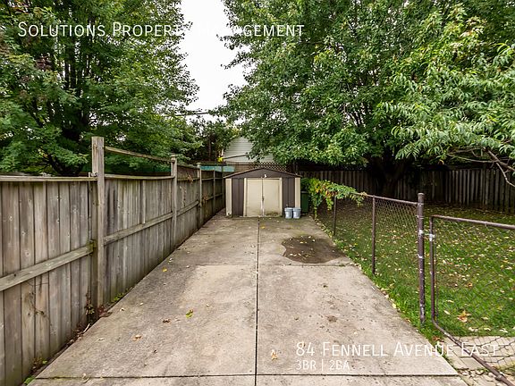 5th image of 84 Fennell Ave E