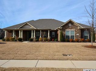 4705 Old Maple Ct, Owens Cross Roads, AL 35763