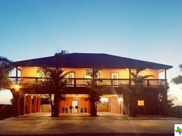 1222 E Matagorda Dr, Port Mansfield, TX 78598